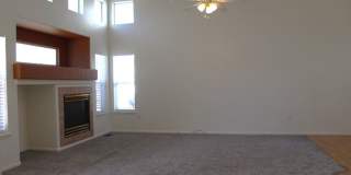 Beautiful 3 BR/2 1/2 BA Home in Highlands Ranch! Gallery 5