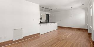 Charming Two-Bedroom Apartment in Downtown Asheville Gallery 8