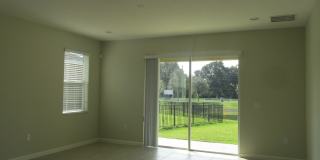 3 Bedroom, 2 Bath,Plus office room ,2 Car Garage, Single Family Home at2404 Sabastian St, Mount Dora FL 32757 For Rent. Gallery 10