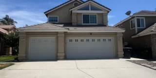 Welcome Home in the Desirable Orangecrest Community! Gallery 1