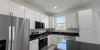 4402 Longwood Lake Square Gallery 3