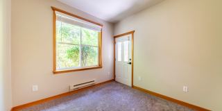 Pacific Pointe Apartments Gallery 11