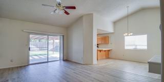 Spacious Home in SW Bakersfield! Gallery 7