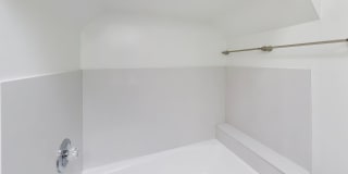 Bright Corner Home with Family Room, Yard & Laundry in Prime Sunset Location! Gallery 20