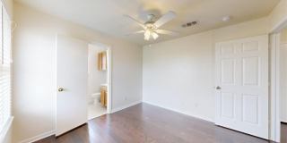 915 Bougainvillea Street Gallery 22