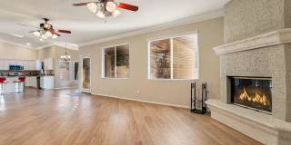 Large 6 bed/3 bath KIERLAND Single-family Home in Scottsdale Gallery 1