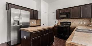 586 Creekside Circle Gallery 6