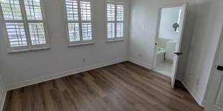 290 NE 5th Avenue Gallery 22