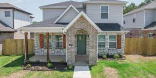 4 bedroom 3.5 bath home! Gallery 1