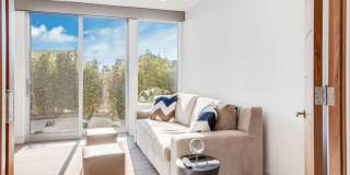 810 Esplanade Gallery 25