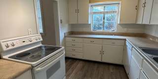 Experience the True San Marco Lifestyle in this Beautiful 3Bed/2Bath House! Ready for move in early July. Gallery 9