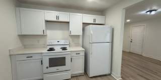 New Listing-Super cute newly renovated 3 BDRM Gallery 9
