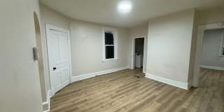 Spacious 4BR Home in Perry Hilltop Gallery 8
