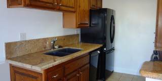Upgraded Corner Condo with Lagoon View Gallery 7