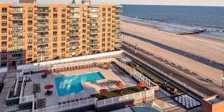 10 West Apartments Gallery 27