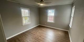 2 bed, 1 bath all updated and includes full size appliances! Walk to Uptown 23rd area! Gallery 13