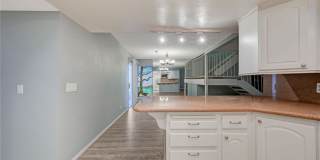 3518 Blackstone Street Gallery 19