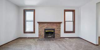 Spacious 3 Bed, 2 Bath in Newark - Move-In Ready Gallery 35