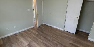 AMERICANA Property Mgmt - 2 story 4 Beds + Loft + Office  in the Gated Community in East LV Gallery 33
