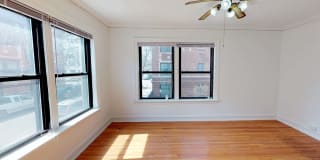 1440 E. 52nd Street Gallery 10