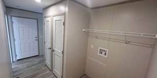 1083 IN-2 Gallery 13