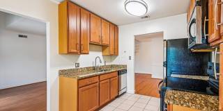 300 HILLTOP LN #300I Gallery 6