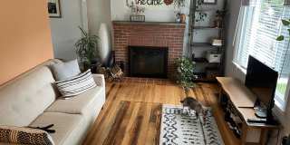 2992 Bremen Street Gallery 3