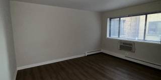 5917 North Kenmore Ave. Gallery 1