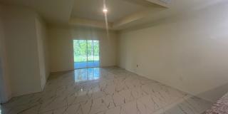 3Bd / 2Ba Duplex with GARAGE Gallery 9