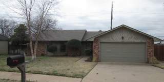(3) Bed/(2) Bath in Rock Creek Polo Club Addition! Pet Negotiable! Gallery 1