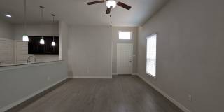3/2/2 Duplex near Hwy 46 /Fridge Included / No Carpet / Fenced Backyard / CISD *2 weeks free rent* Gallery 6