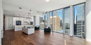 Josephine Gallery 78