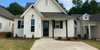 MOVE IN INCENTIVE*** Super Cute 2 Bedroom House in Fox Run Village Gallery 1