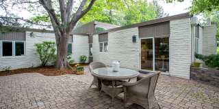4 Bed 3.5 Bath Carolyn Heights Home W/Stunning Finishes & Ideal Outdoor Space!  Option for Early June or Early July move in! Gallery 18