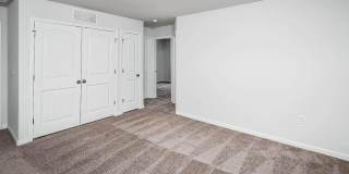 Room for Rent in 4 Bedroom Home at Trailblazer St Gallery 15