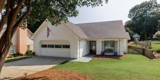 112 Lucy Lane Gallery 1