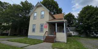 50 Lincoln Avenue Gallery 1