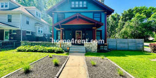 Beautiful, KCMO Home with Historic Charm, Updated Kitchen, Wood Floors and a Fenced Yard! Gallery 4