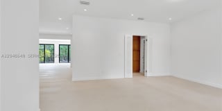 950 Bayamo Ave Gallery 17