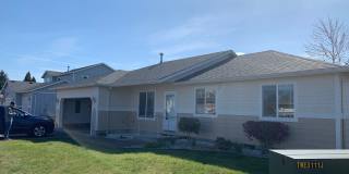 Available Now: Well-kept home on a corner lot in a desired SW neighborhood Gallery 3