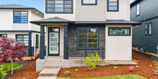 Beautifully Upgraded Home Near McMenamins Edgefield with Engineered Hardwood, Stainless Appliances & 2-Car Garage! Gallery 1