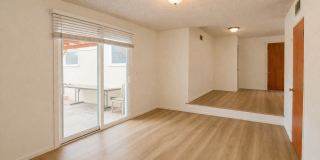 4-Bedroom House with Fenced Backyard **Fresh Paint and New Flooring Gallery 10