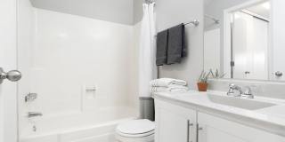 Hillcrest Place Gallery 12