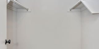 209 at Pickwick Apartments Gallery 14