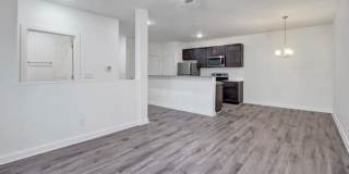 Merchant's Walk Gallery 40