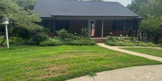 3BR/3.5BA plus bonus Full-Brick Ranch with Walkout Basement & Boat Slip Gallery 1