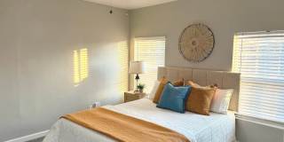 102 ANTRIM DR Gallery 17