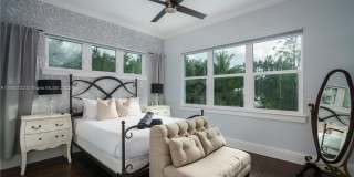 545 SW Indianola St Gallery 19