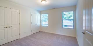 8 Rochambeau Court - 1 Gallery 10