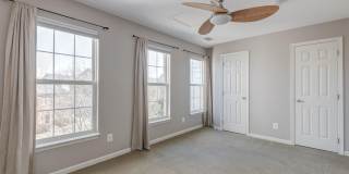 5140 DONOVAN Drive Gallery 26